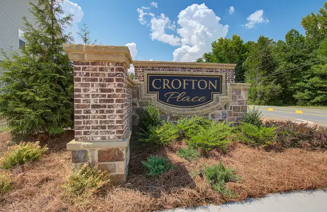 Crofton Place Enclave image