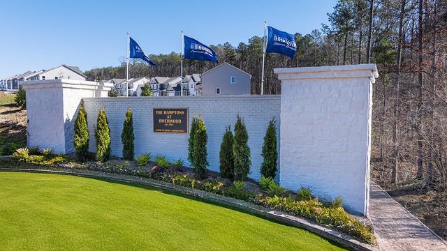 Hamptons at Riverwood East image