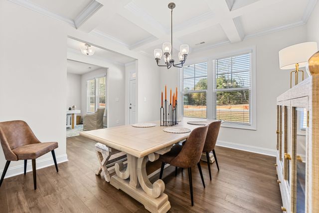 Cameron Crossing image