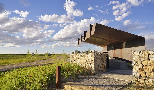 Barefoot Village image