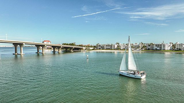 Central Living - Boca Ciega by David Weekley Homes in St. Petersburg - photo