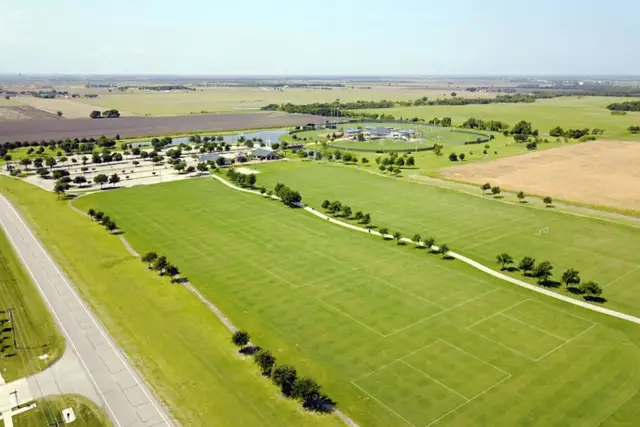 Highland Crossing image