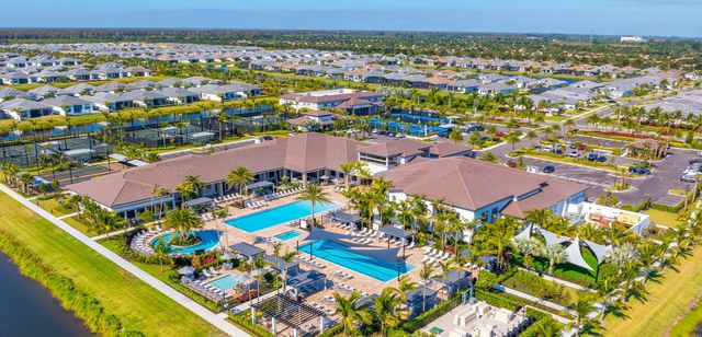 Valencia Grand image