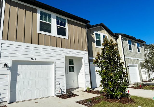 Clinton Townhomes by Starlight Homes in Dade City - photo