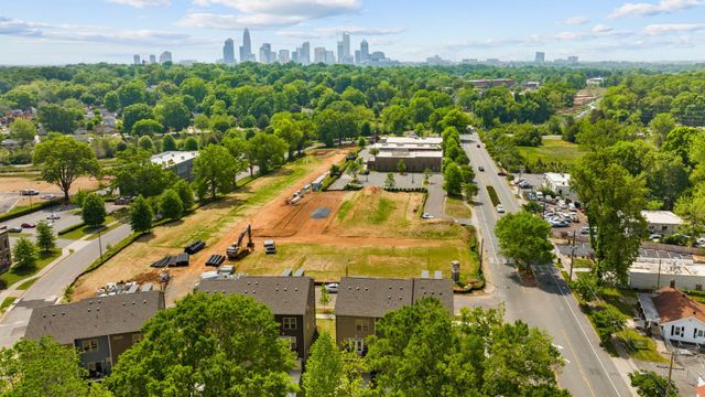 The Towns at Greenway by DRB Homes in Charlotte - photo