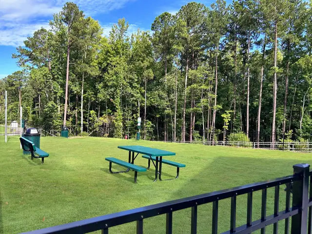 Carpenters Pointe image