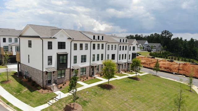 Millcroft Townhomes by The Providence Group in Buford - photo