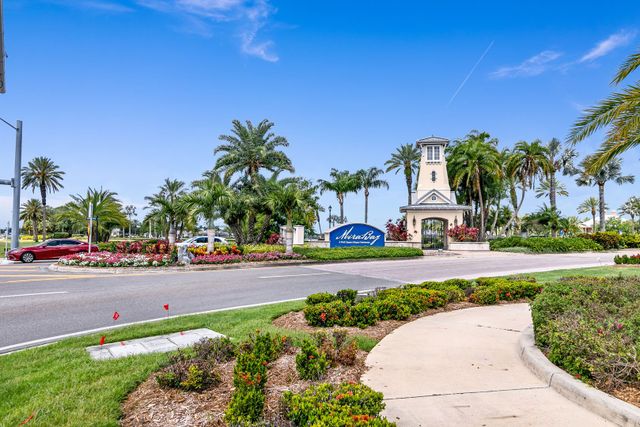 Compass Pointe image