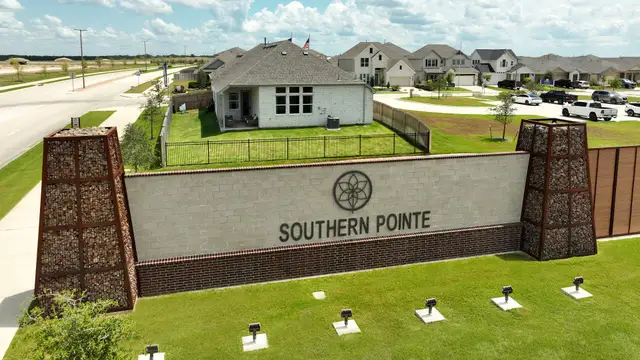 Southern Pointe image