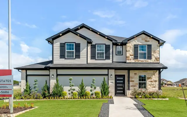 Grande Estates image