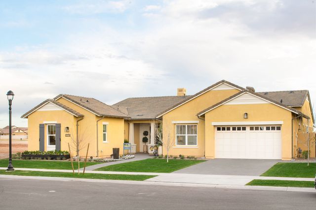 Stone Crest by Camelot Homes in Gilbert - photo