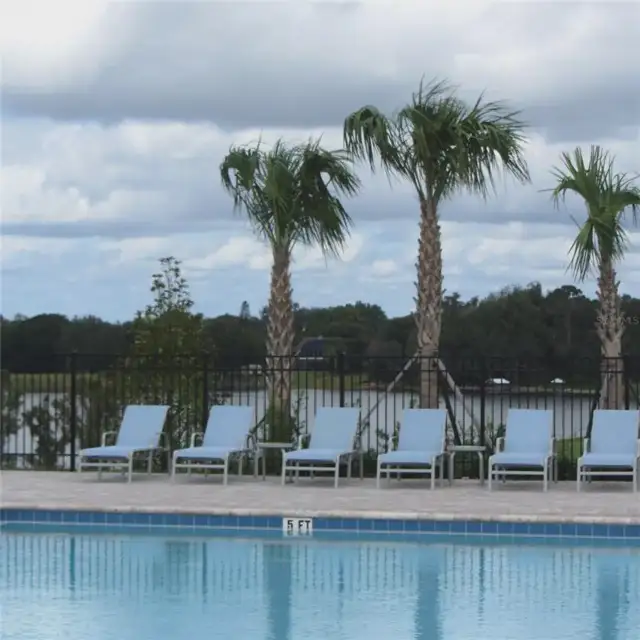 Avalon Park Tavares image