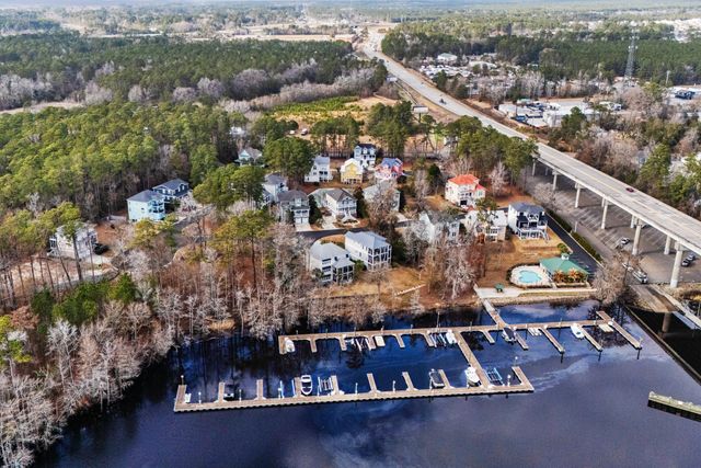 Harbor Oaks Marina image