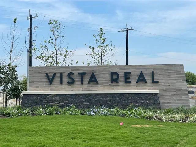Vista Real image