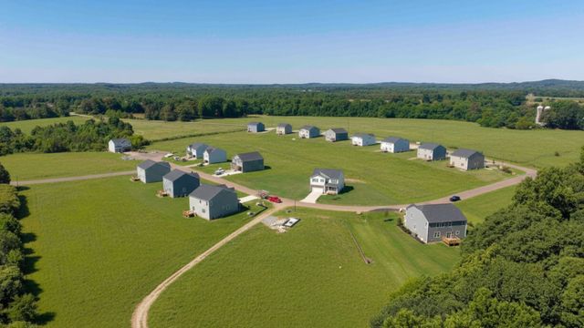 Aurora Acres image