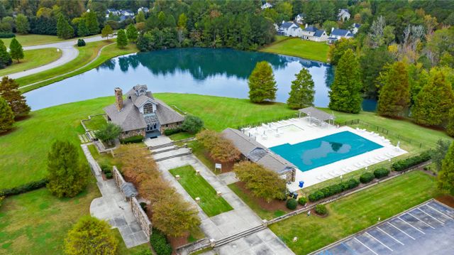 Point at Chestnut Hills Place image