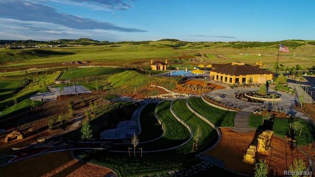 Buffalo Grass at Homestead at Crystal Valley by Richmond American Homes in Castle Rock - photo