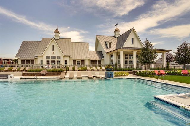 Pecan Square – Classics image