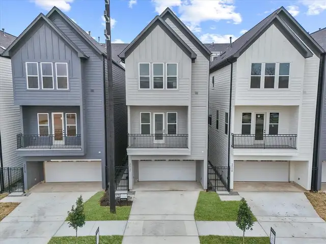 Skyline Homes at Lou Ellen image