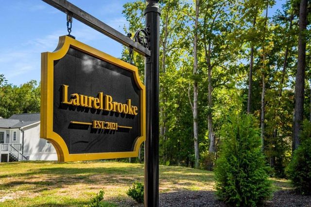 Laurel Brooke image