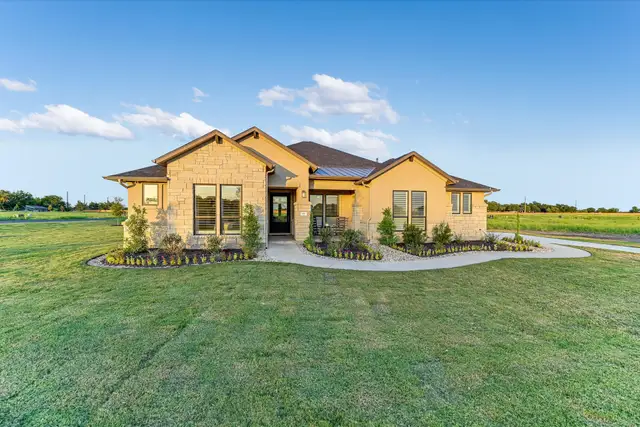 Bandera II by Giddens Homes - image