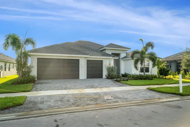 Monarch Grande by GHO Homes - image