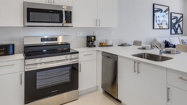 Elm by Lennar - image