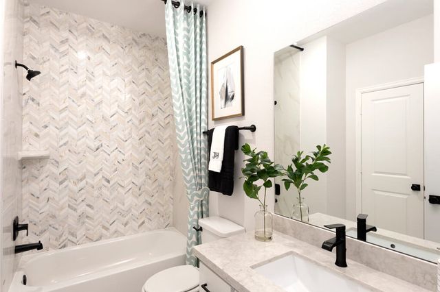 Comal II 4217 by J. Patrick Homes - image