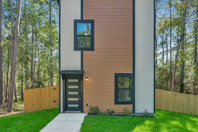 Lake Conroe Village image