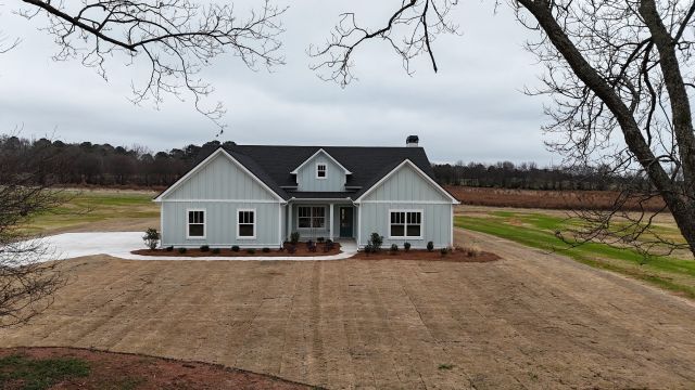 Rover Roc Farms image