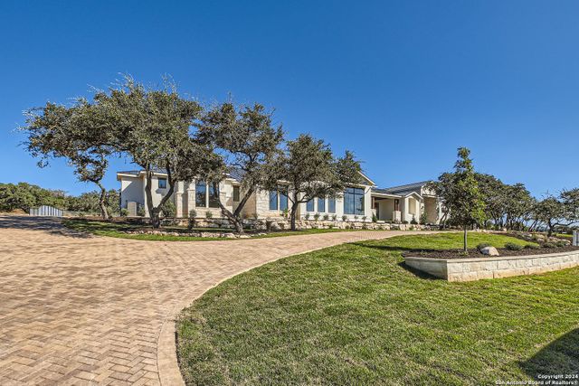 Pecan Springs image