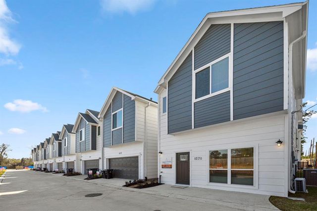 Commons at West Tidwell image